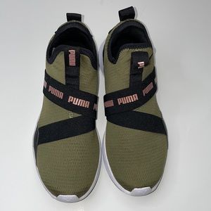 Women’s 8.5 Olive Green Puna Sneakers